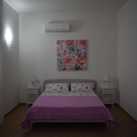 Bed and Breakfast A Casa Di Zia Oschiri Exteriér fotografie