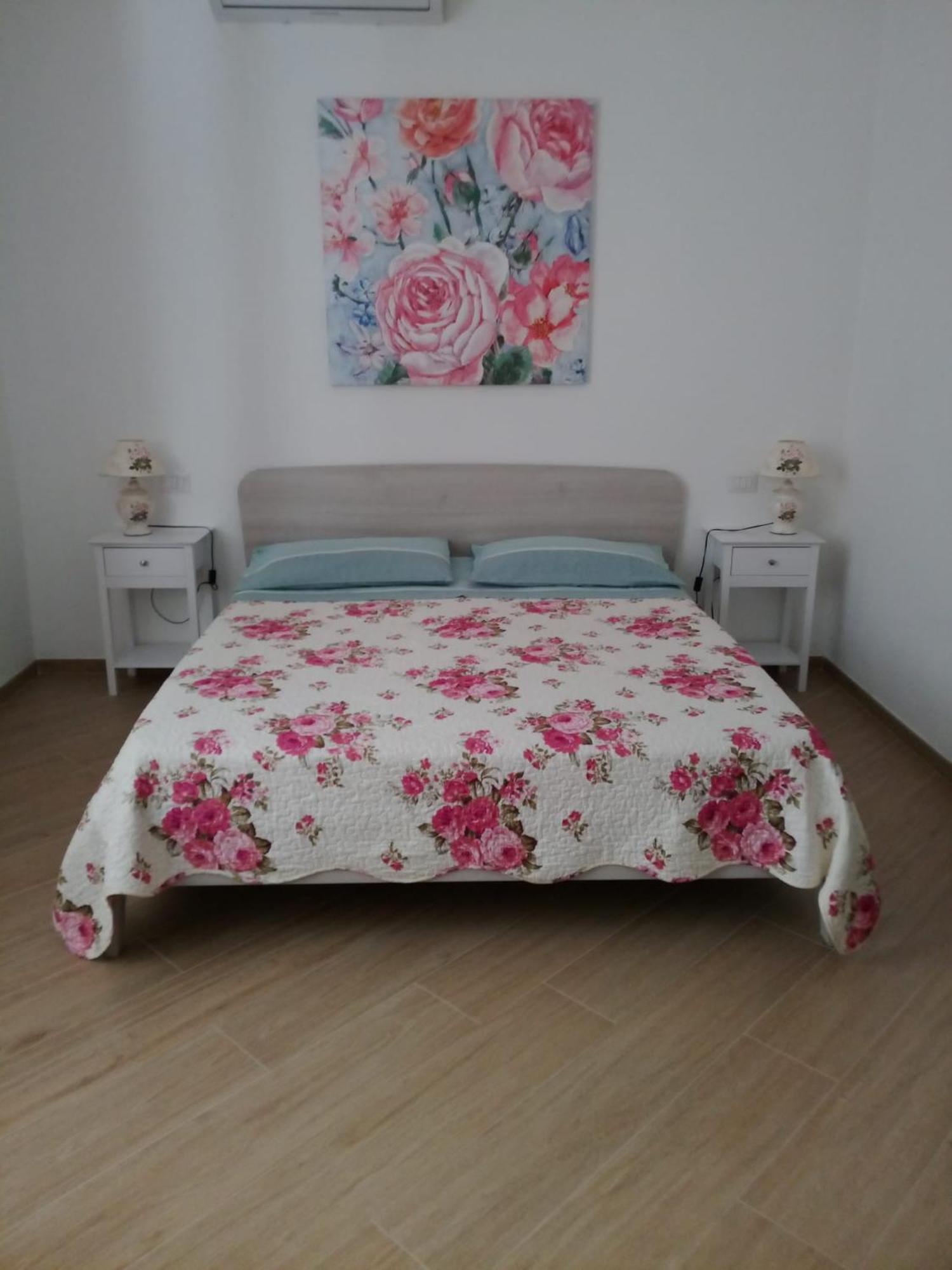 Bed and Breakfast A Casa Di Zia Oschiri Exteriér fotografie